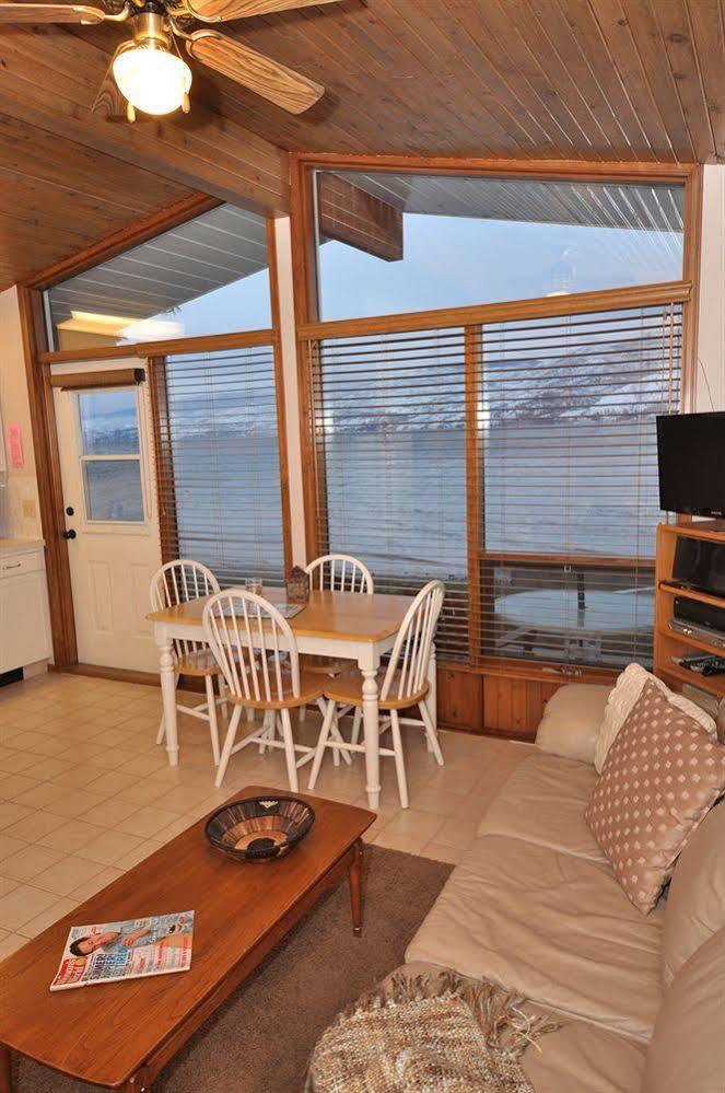 Seclusion Bay Resort Уест Келоуна Екстериор снимка